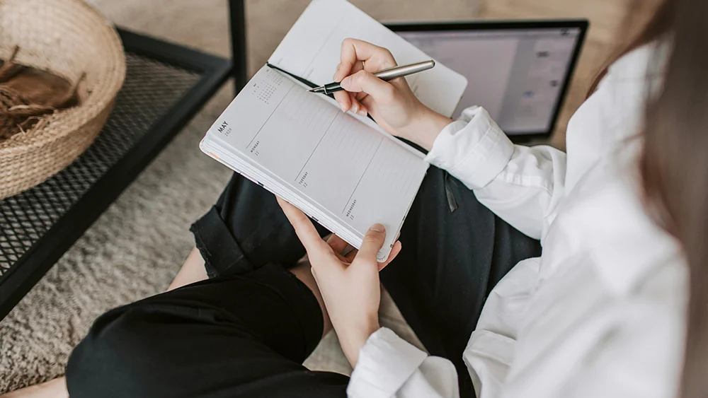 pexels-vlada-karpovich-4050300 (1) (1)